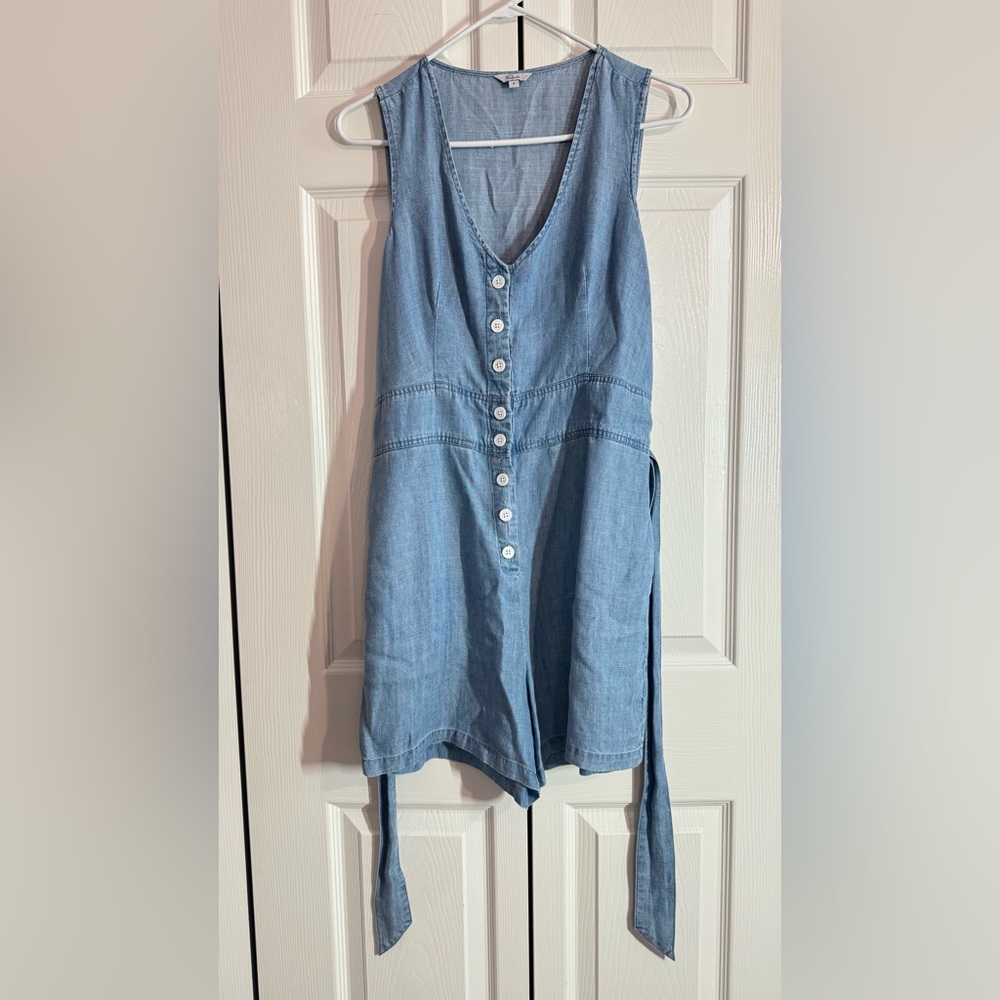 Rails Scarlett Button-Front Romper in a medium vintage blue wash - Small